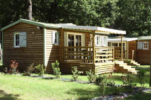 Photo Campingplatz 15 km du puy du fou Camping lac de la tricherie ***
