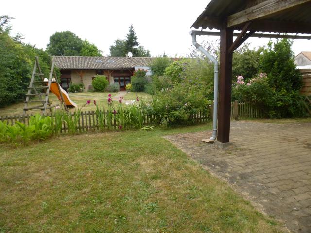 Photo Bauernhfe Lezay Gte de ruisseau 5 personnes